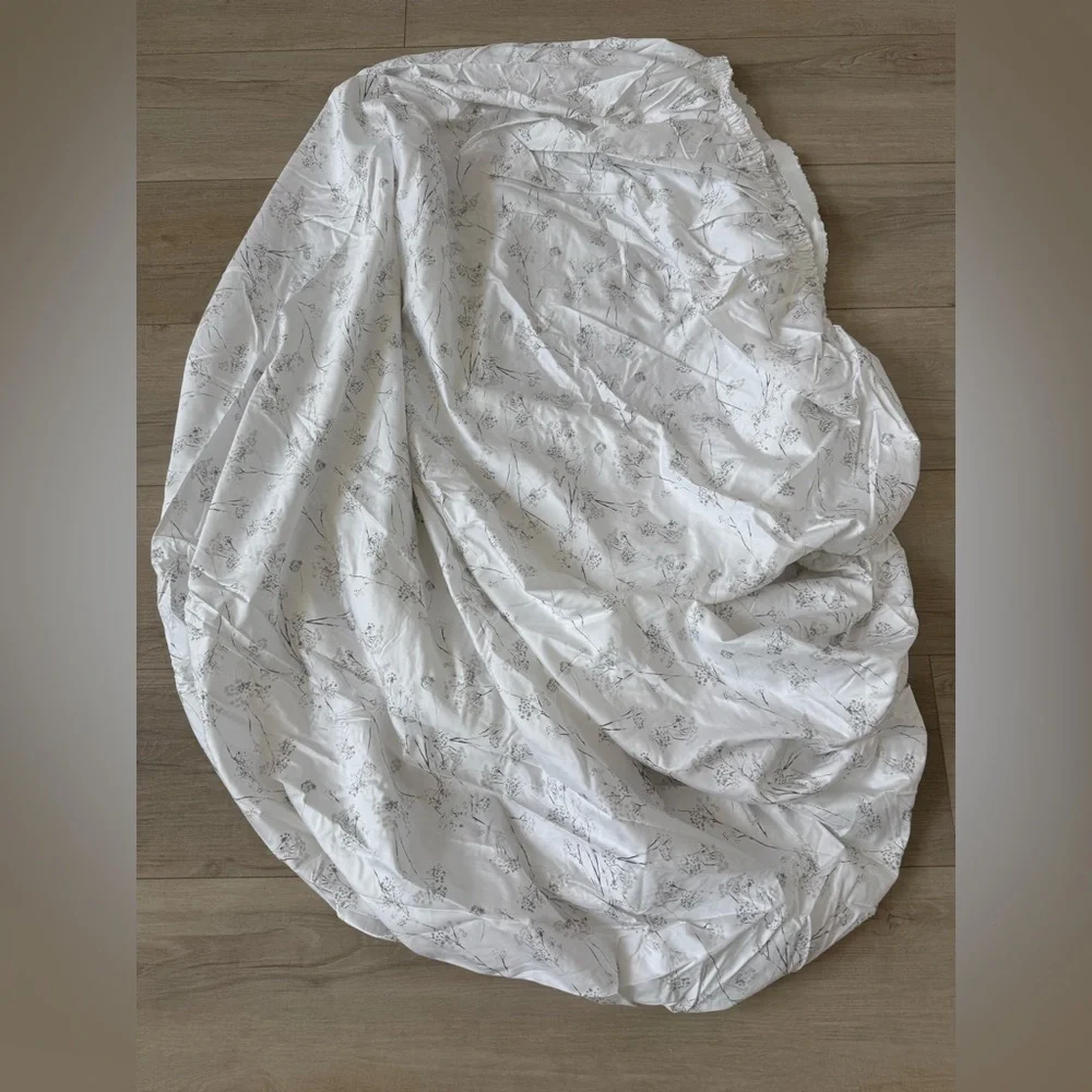 Northern nights split king fitted sheet gray white design